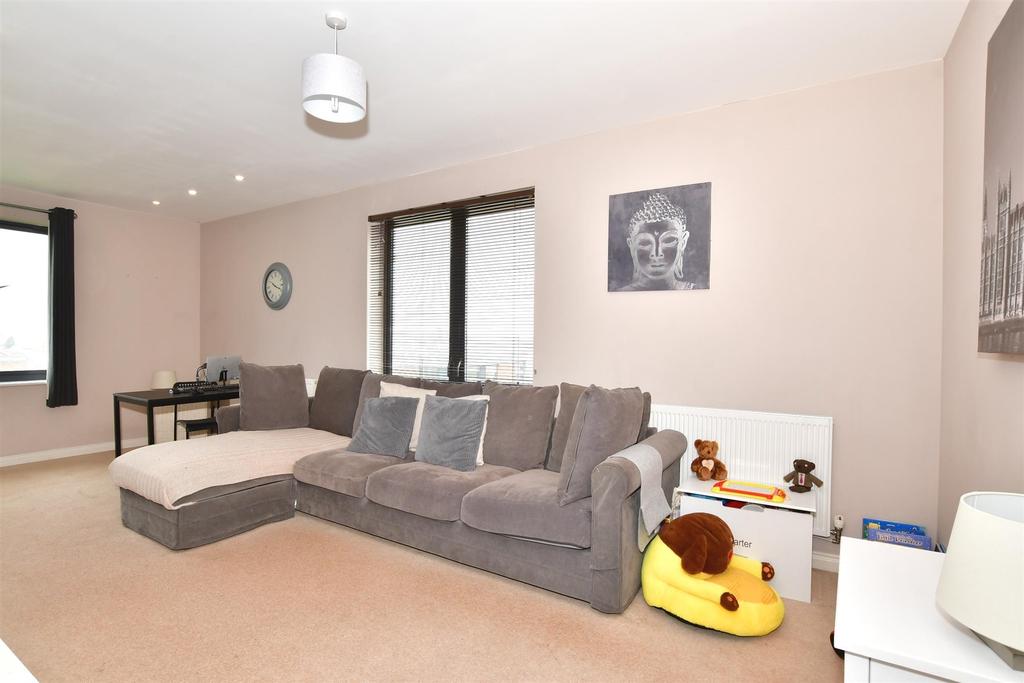 Kitchen/Lounge/ Dining Area