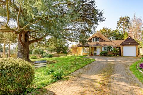 6 Fernhill, Oxshott, Leatherhead, KT22 0JH