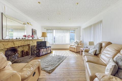 6 Fernhill, Oxshott, Leatherhead, KT22 0JH