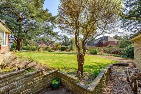 6 Fernhill, Oxshott, Leatherhead, KT22 0JH