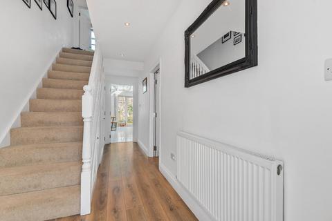 41a Rectory Gardens, London, N8 7PJ