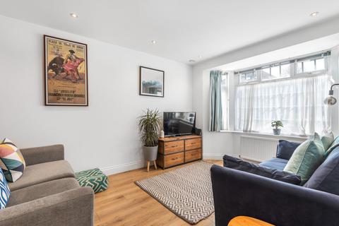 41a Rectory Gardens, London, N8 7PJ