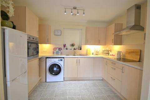 2 bedroom flat for sale - Chandlers Ford