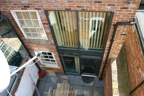 2 bedroom detached house to rent, Brook Street, Chester CH1