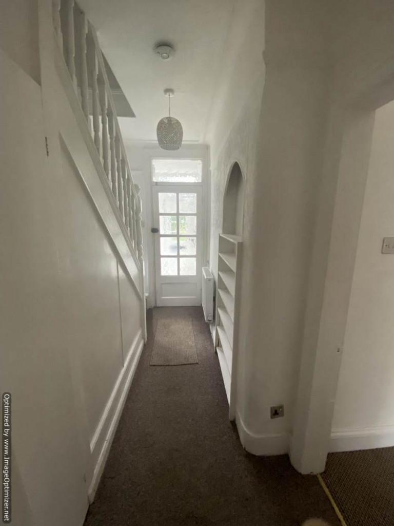 Fern Road, ELLESMERE PORT CH65 2 bed semidetached house £725 pcm (£167 pw)