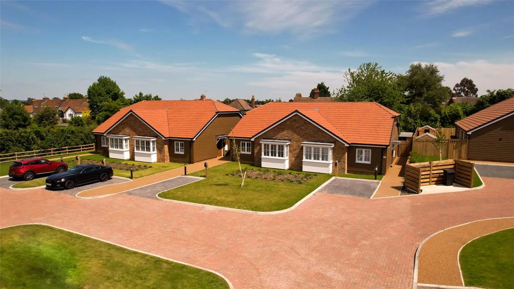 Cobnut Park, Boughton Monchelsea... 2 bed bungalow £399,950