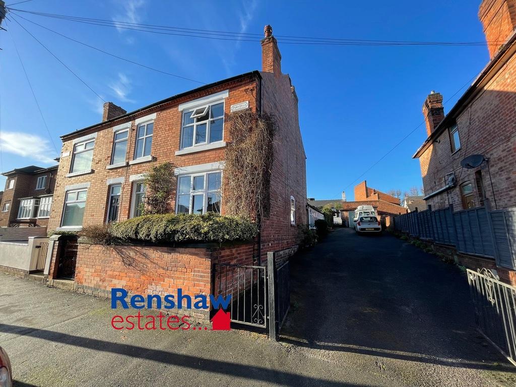 Queens Avenue, Ilkeston, Derbyshire 3 bed semidetached house £250,000