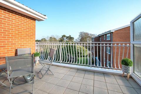 3 bedroom apartment for sale, Overbury Road, Lower Parkstone, Poole, Dorset, BH14