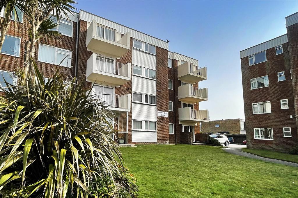 Marama Gardens, Rustington, Littlehampton 2 bed apartment £285,000