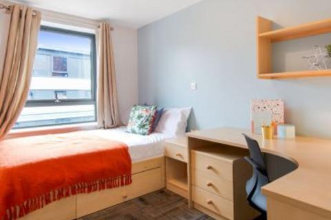 6 bedroom private hall to rent - Burley Road, Leeds