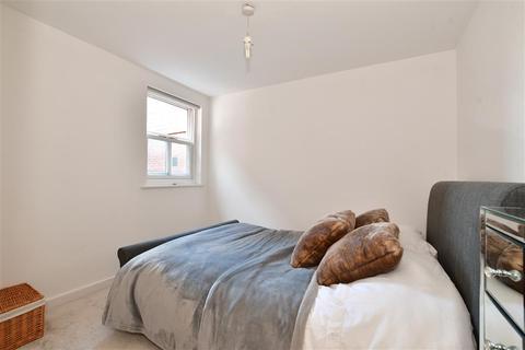 4 Hemnall Mews, Epping, CM16 4LJ