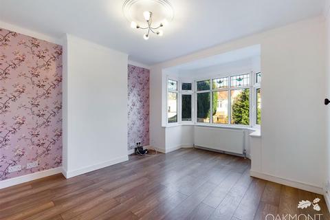 3 bedroom semi-detached house to rent - Glamis Drive, Hornchurch