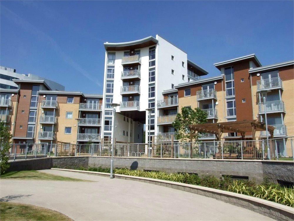Kelvin Gate, Bracknell, Berkshire, RG12 1 bed apartment £795 pcm (£