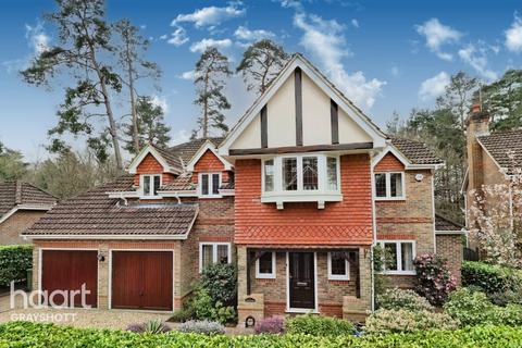 10 Stonedene Close, Headley Down, Bordon, GU35 8HW