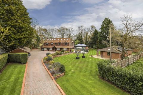 Brookfield Farmhouse Bracknell Road, Warfield, Bracknell, RG42 6BH