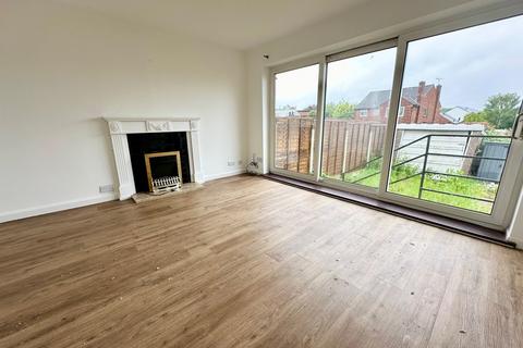 2 bedroom semi-detached house to rent, Strauss Crescent, Maltby