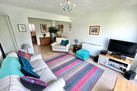 16 Beacon Grove, Carshalton, SM5 3BA