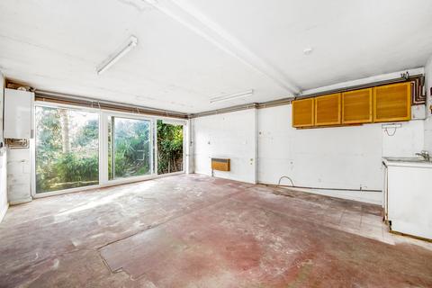 17 Tristan Square, London, SE3 9UB