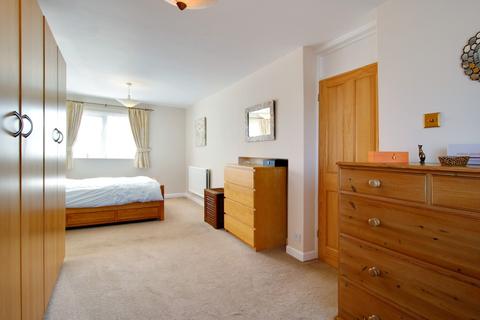 3 bedroom detached house for sale - Avonmead, Greenmeadow, Swindon