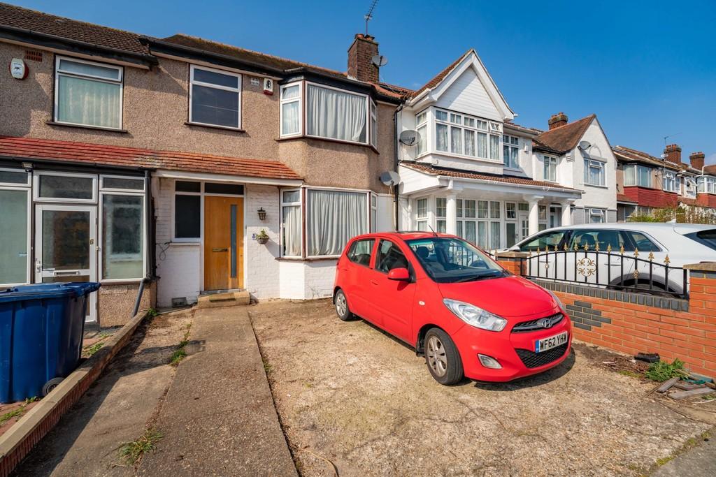 Ellesmere Road, Greenford 3 bed terraced house £499,950