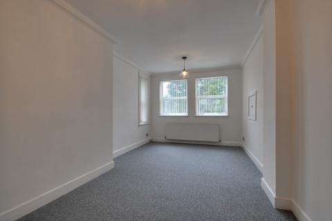 2 bedroom flat to rent, Flat 8, Hurlingham, 14 Manor Rd, BOURNEMOUTH BH1 3EY