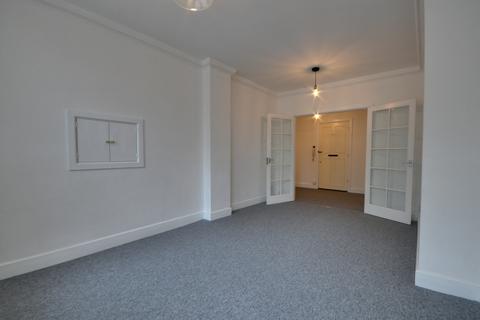 2 bedroom flat to rent, Flat 8, Hurlingham, 14 Manor Rd, BOURNEMOUTH BH1 3EY