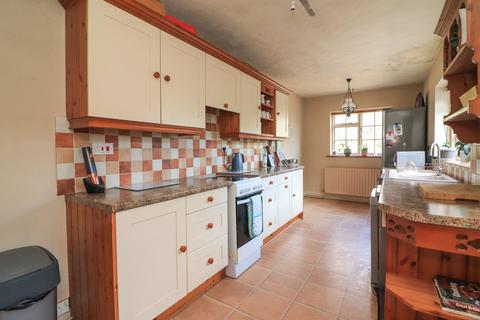 27 Albert Road, Tamworth, B79 7JS