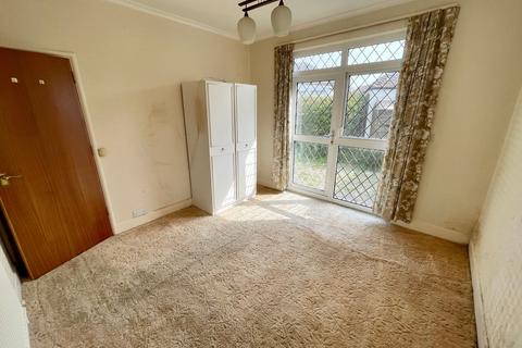 1 Amberley Road, Rustington, Littlehampton, BN16 2EE