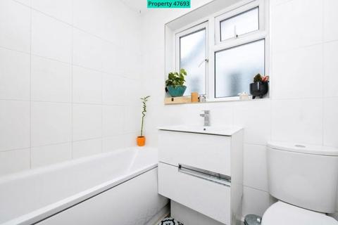 10a Whitton Waye, Whitton, Hounslow, TW3 2LU