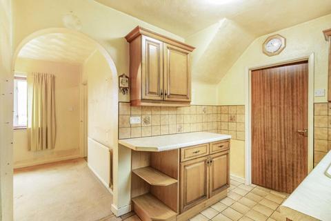 11 Caestory Crescent, Raglan, Usk, NP15 2EQ