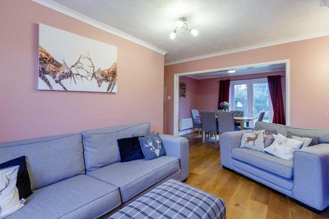 52 Berthon Road, Little Mill, Pontypool, NP4 0HL