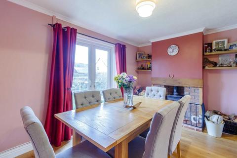 52 Berthon Road, Little Mill, Pontypool, NP4 0HL