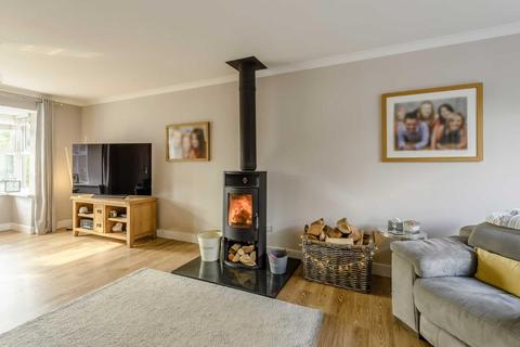 2 Bishop Close, Caerwent, Caldicot, NP26 4QS