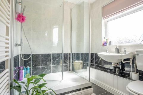 3 Bishops Mead, Mathern, Chepstow, NP16 6HR