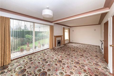 10 Yew Tree Crescent, Bradford, BD8 0AG
