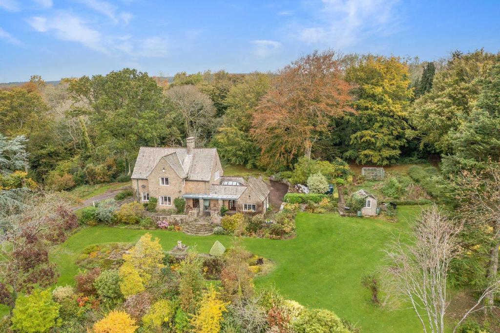 Itton Road, Chepstow 3 bed detached house £1,000,000
