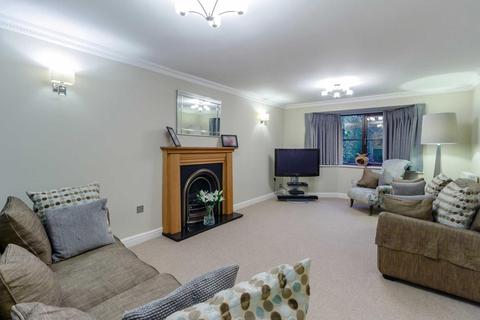 5 Kennett Grange, Llangybi, Usk, NP15 1QF