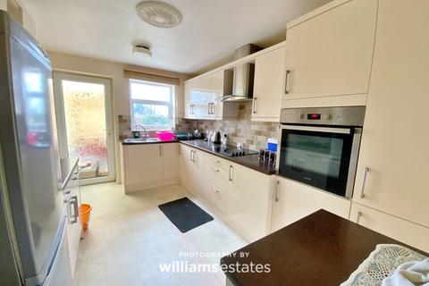 37 Alexandra Drive, Prestatyn, LL19 8BW