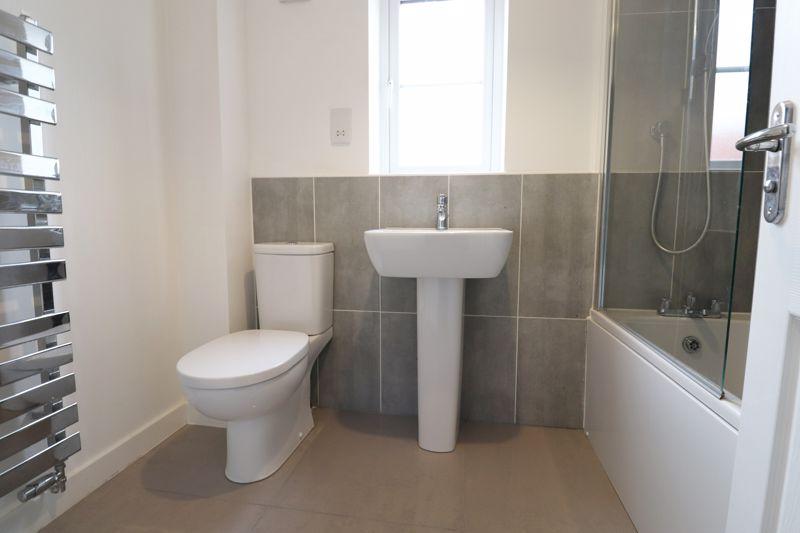 Woodside Drive, Scunthorpe 3 bed semidetached house £155,000