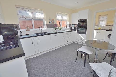 5 Brookside Place, Woodhall Spa, LN10 6AD