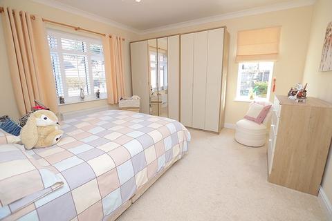 5 Brookside Place, Woodhall Spa, LN10 6AD