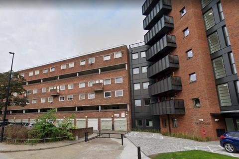 2 bedroom maisonette for sale, Rhodeswell Road, Bow Common, Mile End, Bow, Canary Wharf, London, E14 7TL