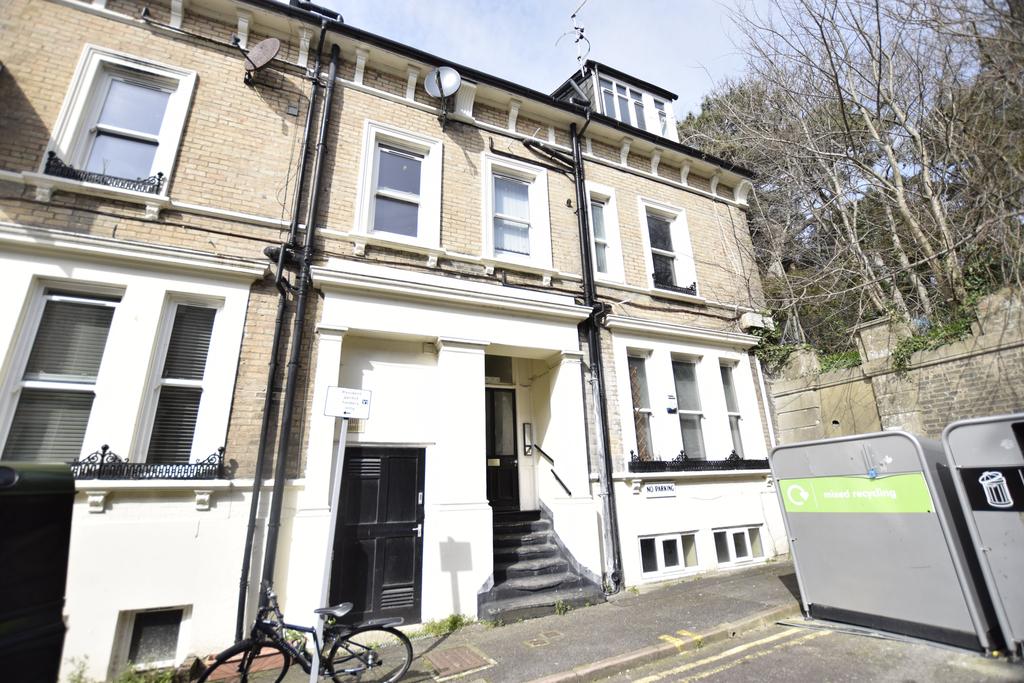 1112 Verulam Place, Bournemouth 1 bed flat £115,000