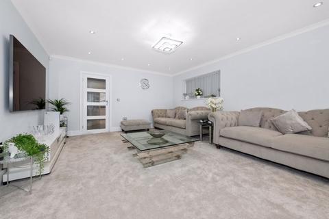 19 Foxbury Close, Luton, LU2 7BQ