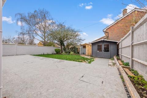 19 Foxbury Close, Luton, LU2 7BQ