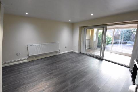 17 Dorel Close, Luton, LU2 7JH
