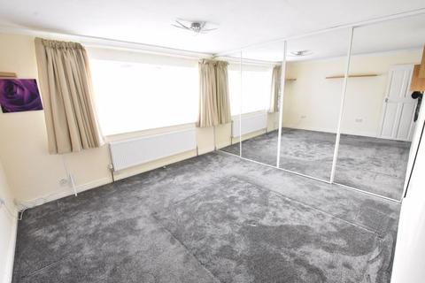 17 Dorel Close, Luton, LU2 7JH