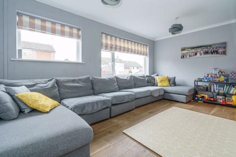 28 Cherry Tree Close, Southmoor, Abingdon, OX13 5BE