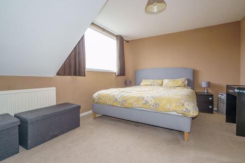 28 Cherry Tree Close, Southmoor, Abingdon, OX13 5BE