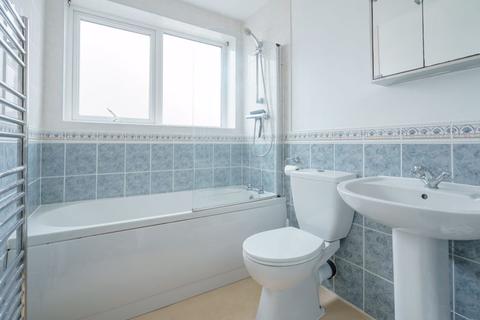 28 Cherry Tree Close, Southmoor, Abingdon, OX13 5BE
